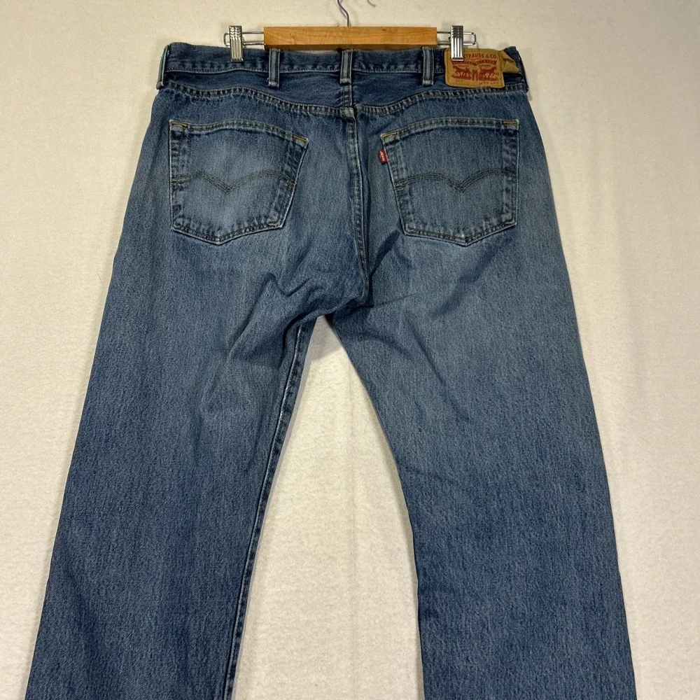 Levi's 501 Mens Denim Blue Jeans 38x32 Button Fly Straight Leg Pants Medium Wash